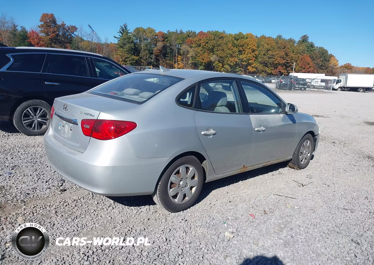 2010 Hyundai Elantra Gls VIN:KMHDU4ADXAU139895 - 4