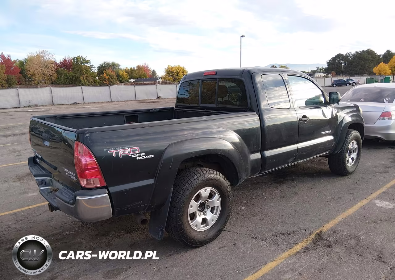 2005 Toyota Tacoma Prerunner V6 VIN:5TETU62N35Z030873 - 4
