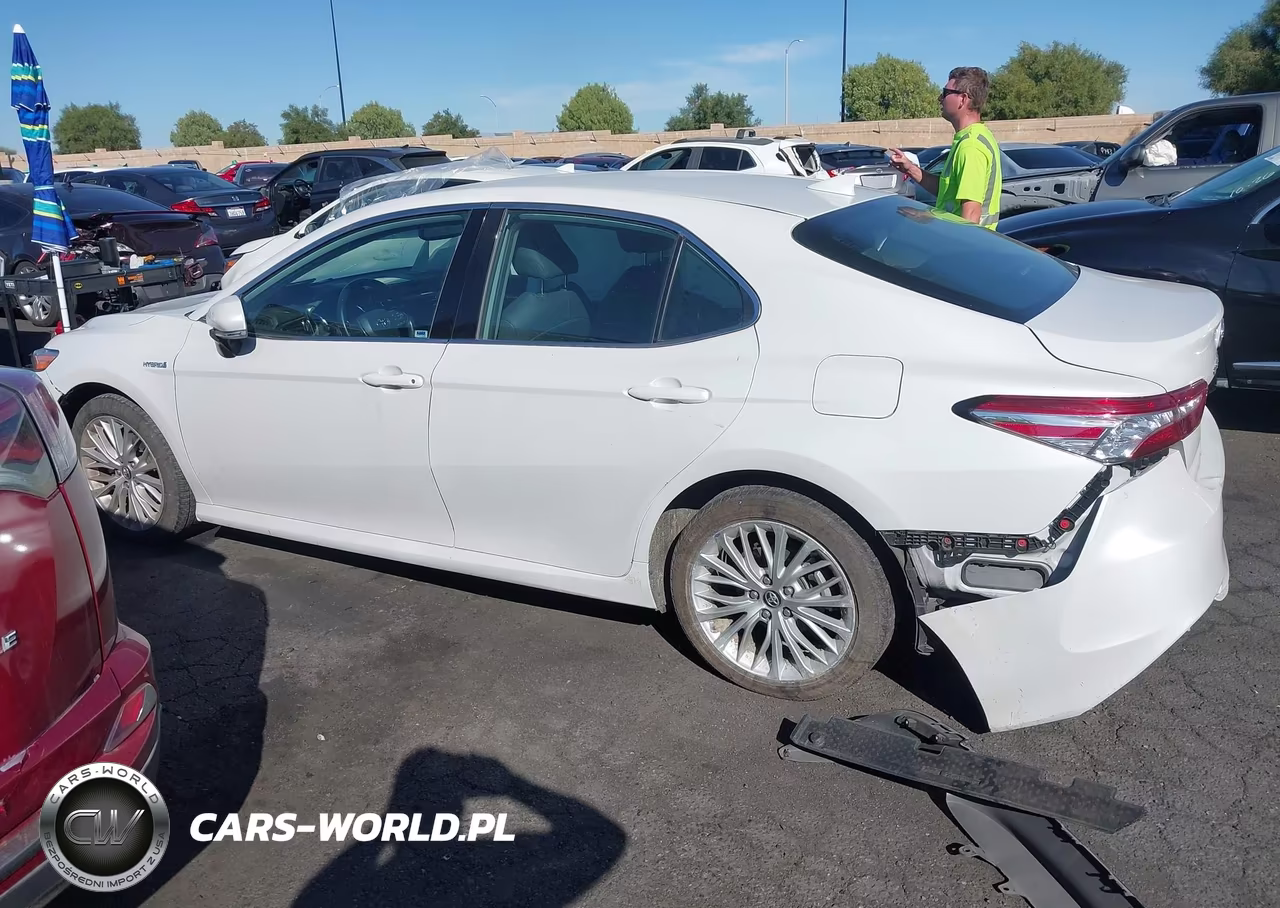 2019 Toyota Camry Hybrid Xle VIN:4T1B21HK1KU516891 - 15