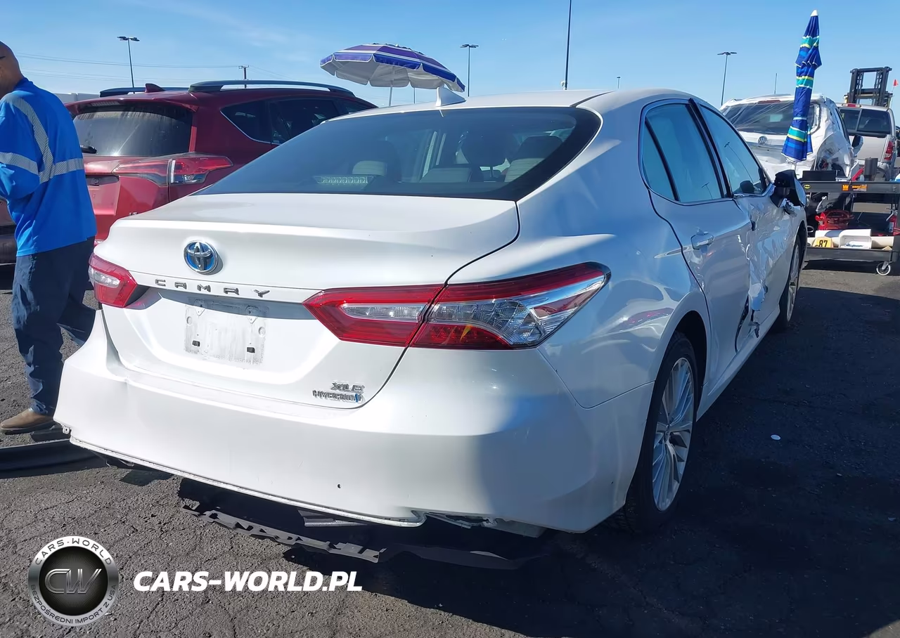2019 Toyota Camry Hybrid Xle VIN:4T1B21HK1KU516891 - 4