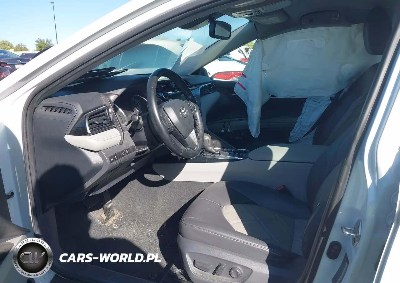 2019 Toyota Camry Hybrid Xle VIN:4T1B21HK1KU516891 - 5