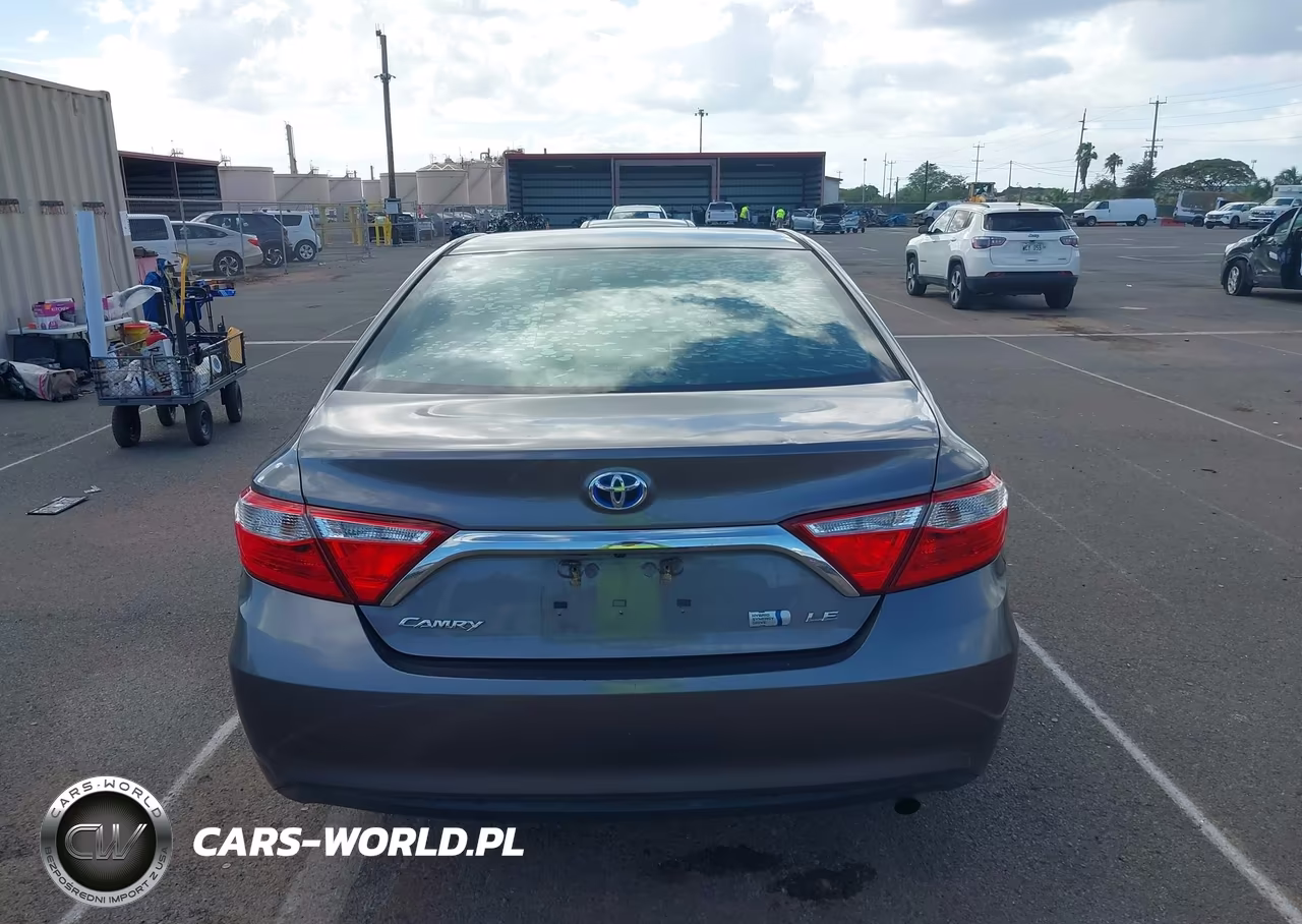 2015 Toyota Camry Hybrid Le VIN:4T1BD1FK5FU176678 - 16