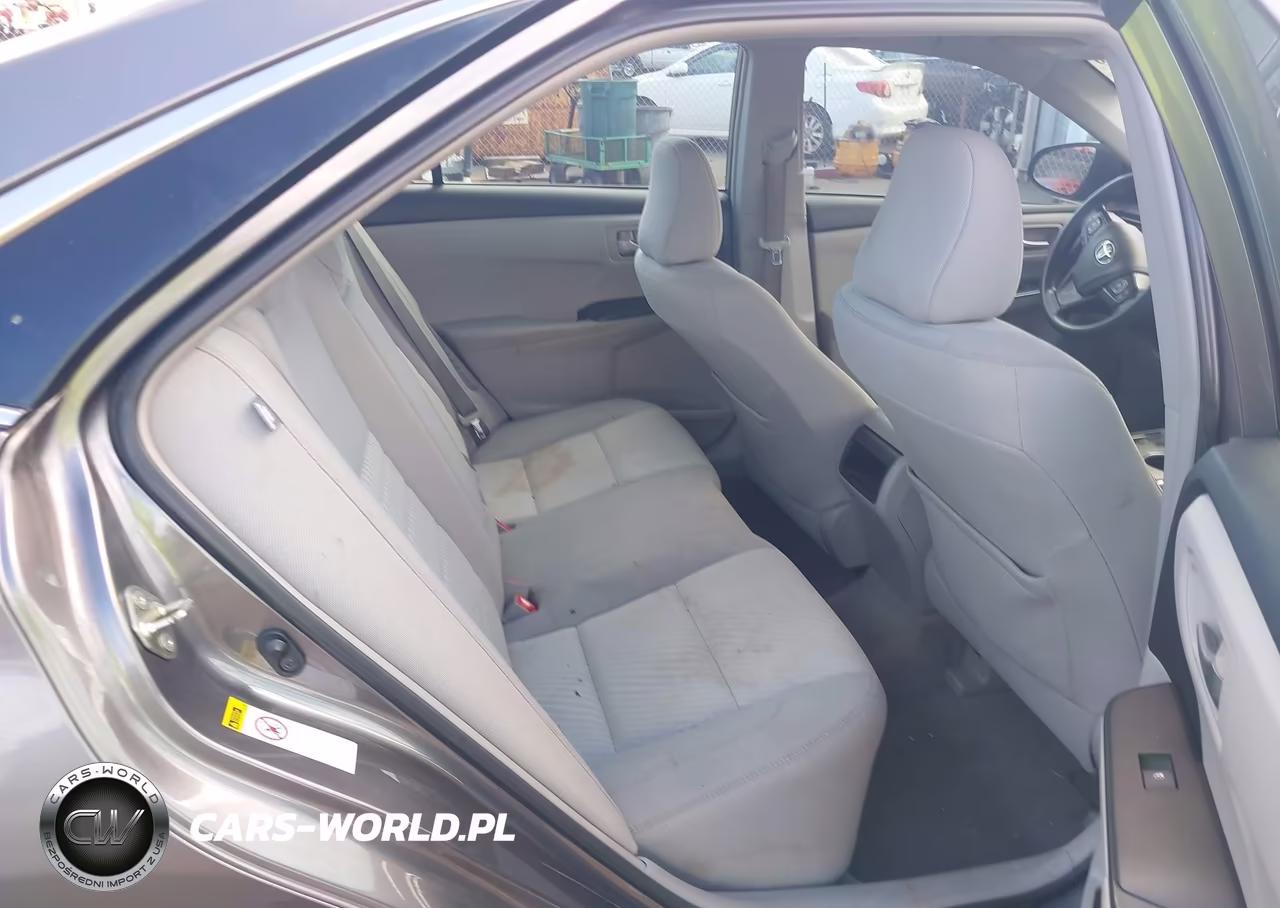 2015 Toyota Camry Hybrid Le VIN:4T1BD1FK5FU176678 - 8