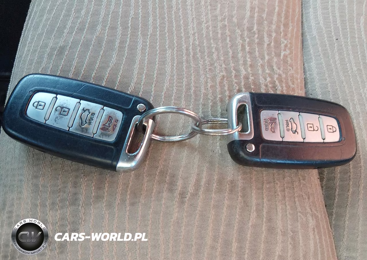 2015 Hyundai Sonata Hybrid VIN:KMHEC4A48FA124926 - 11