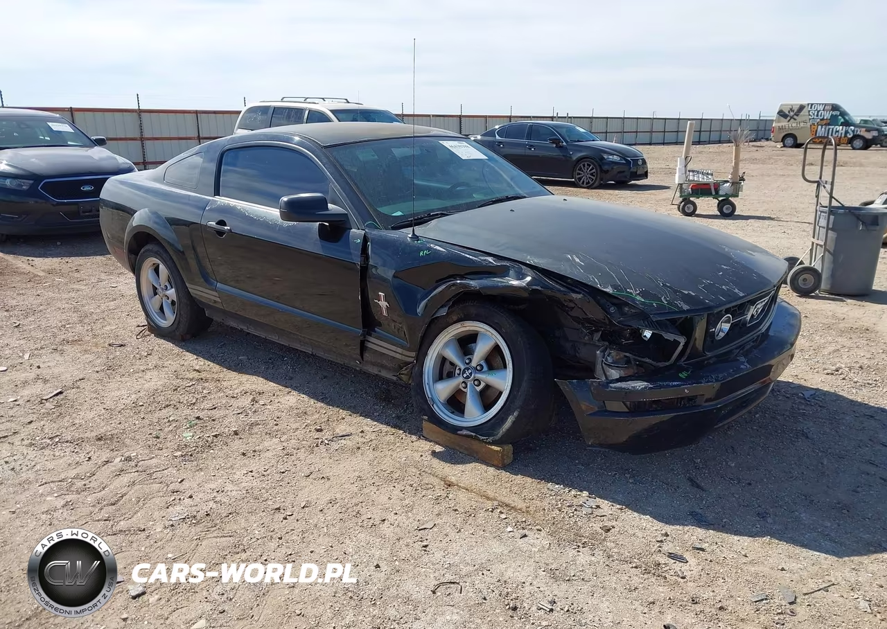 2007 Ford Mustang V6 Deluxe-V6 Premium