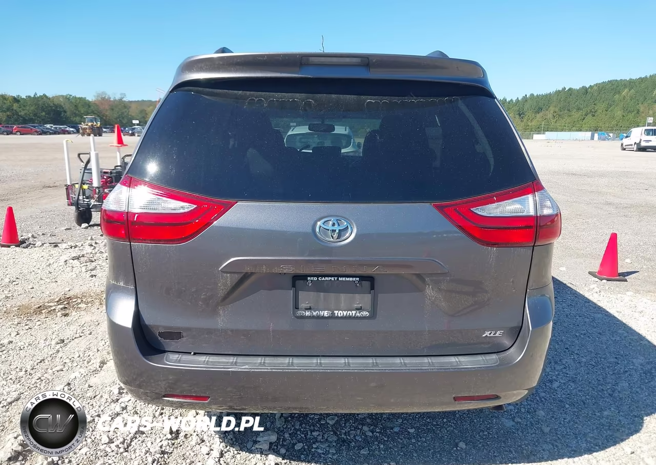 2017 Toyota Sienna Xle 8 Passenger VIN:5TDYZ3DC5HS895749 - 16