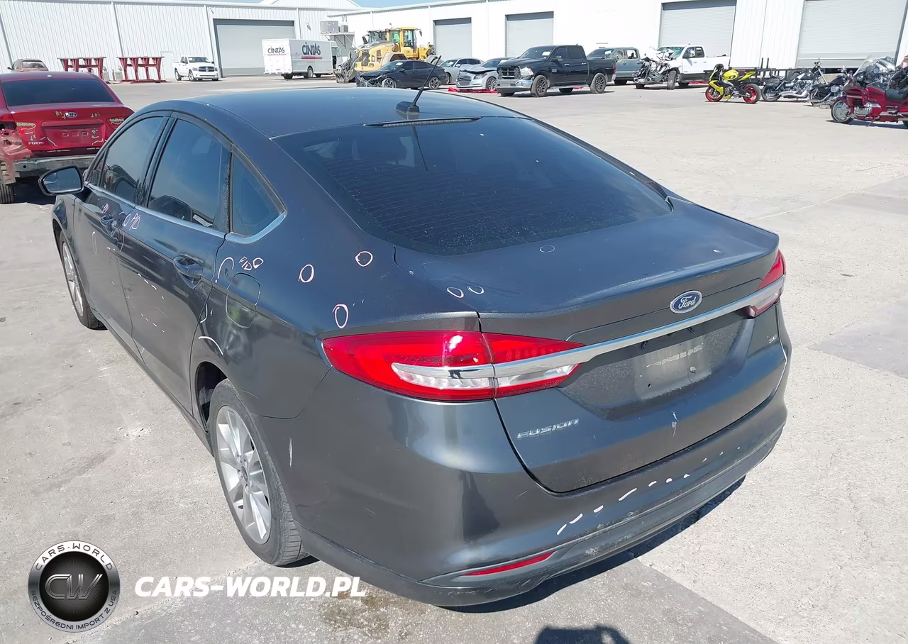 2017 Ford Fusion Se VIN:3FA6P0H7XHR111728 - 3