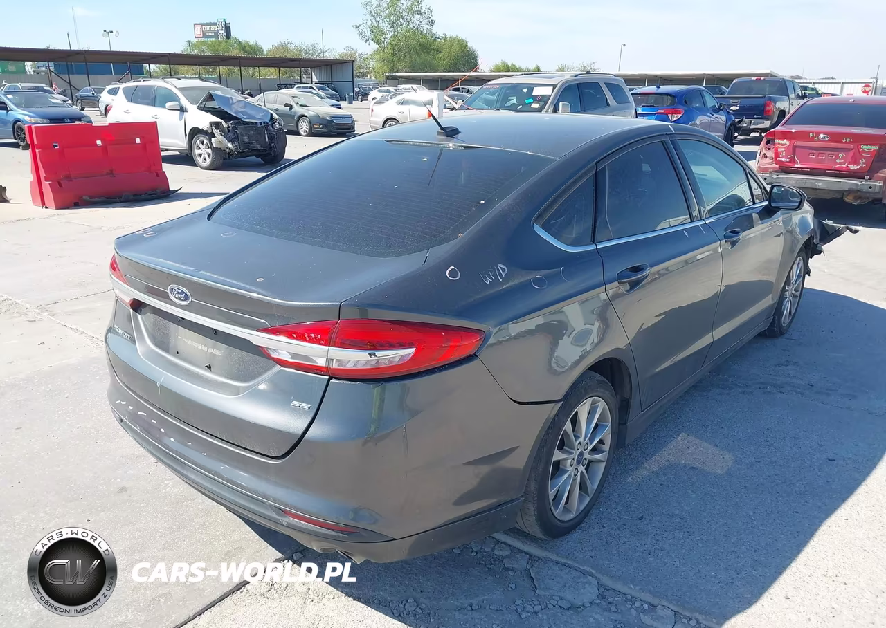 2017 Ford Fusion Se VIN:3FA6P0H7XHR111728 - 4