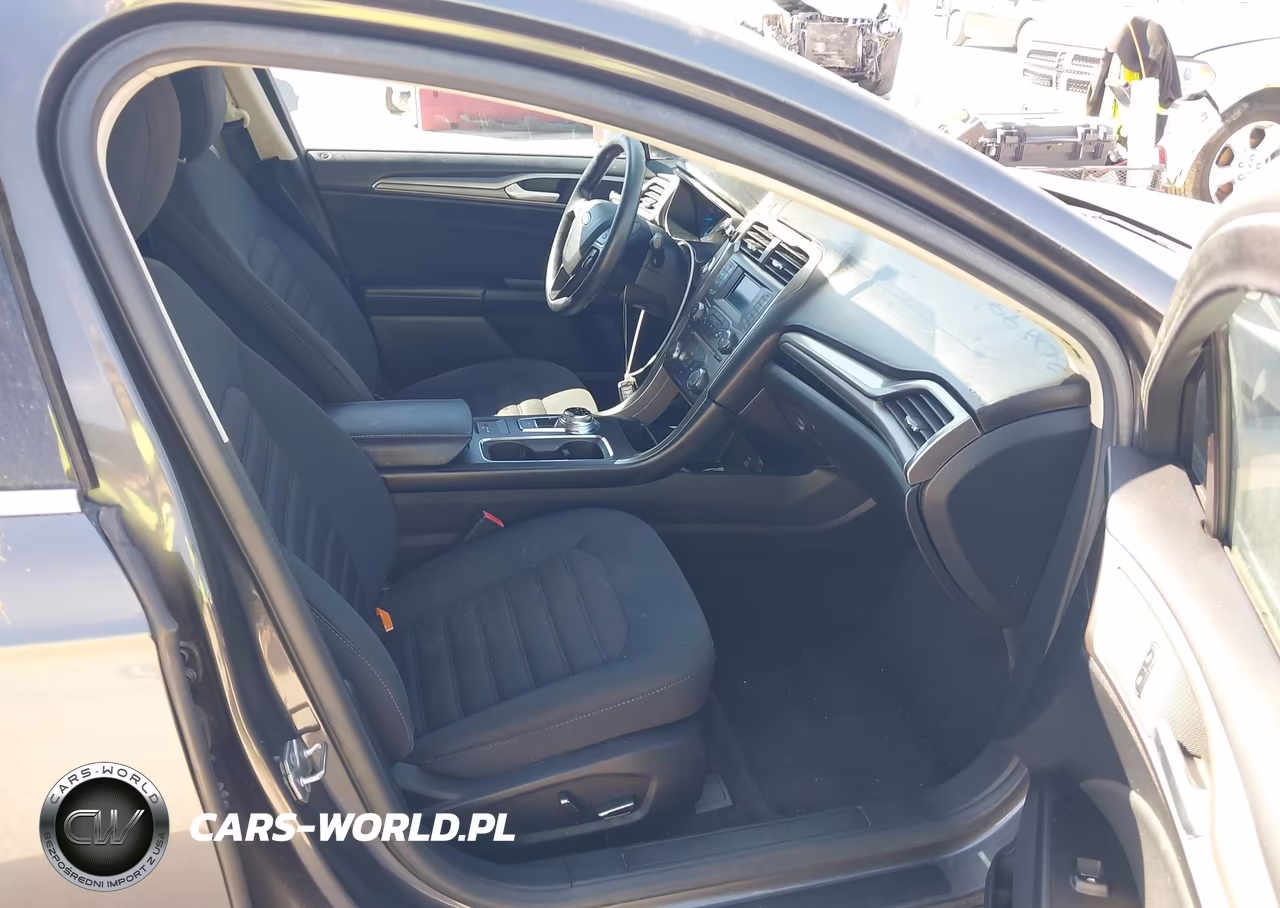 2017 Ford Fusion Se VIN:3FA6P0H7XHR111728 - 5