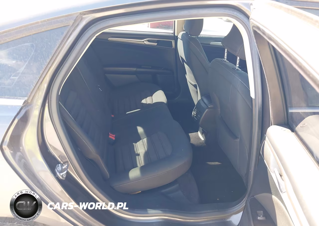 2017 Ford Fusion Se VIN:3FA6P0H7XHR111728 - 8