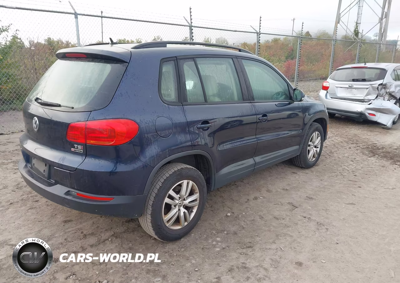 2016 Volkswagen Tiguan S VIN:WVGBV7AXXGW545334 - 4