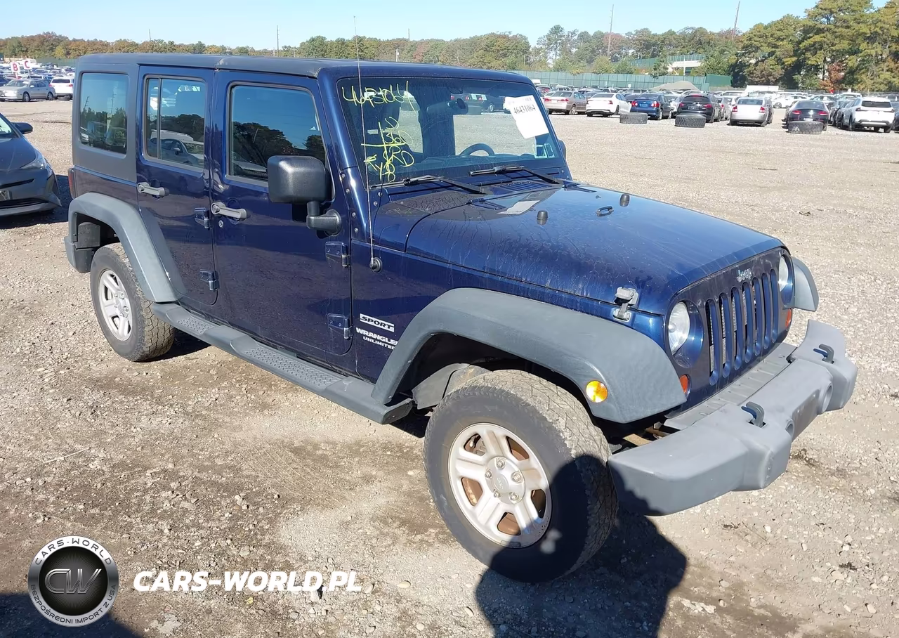 2013 Jeep Wrangler Unlimited Sport – zdjęcie 1 z 17