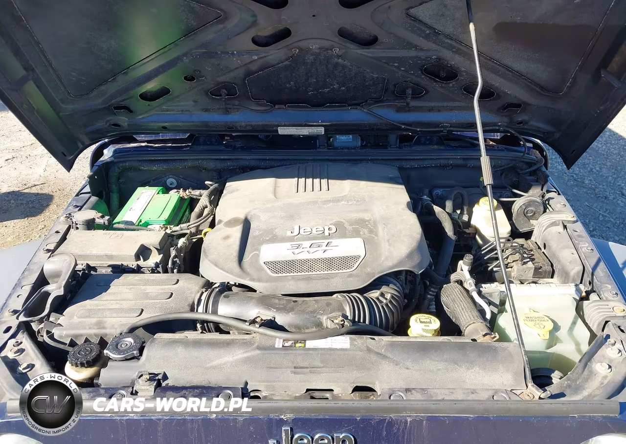 2013 Jeep Wrangler Unlimited Sport VIN:1C4BJWDG0DL627348 - 10