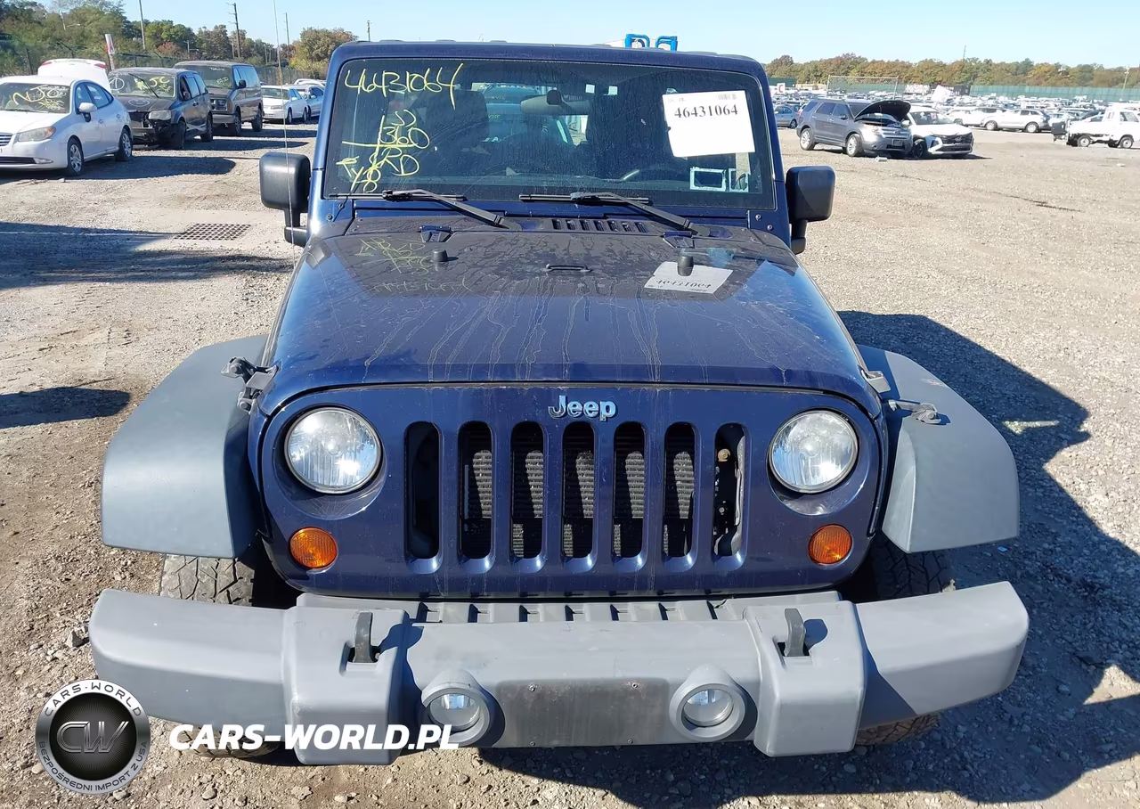 2013 Jeep Wrangler Unlimited Sport VIN:1C4BJWDG0DL627348 - 12