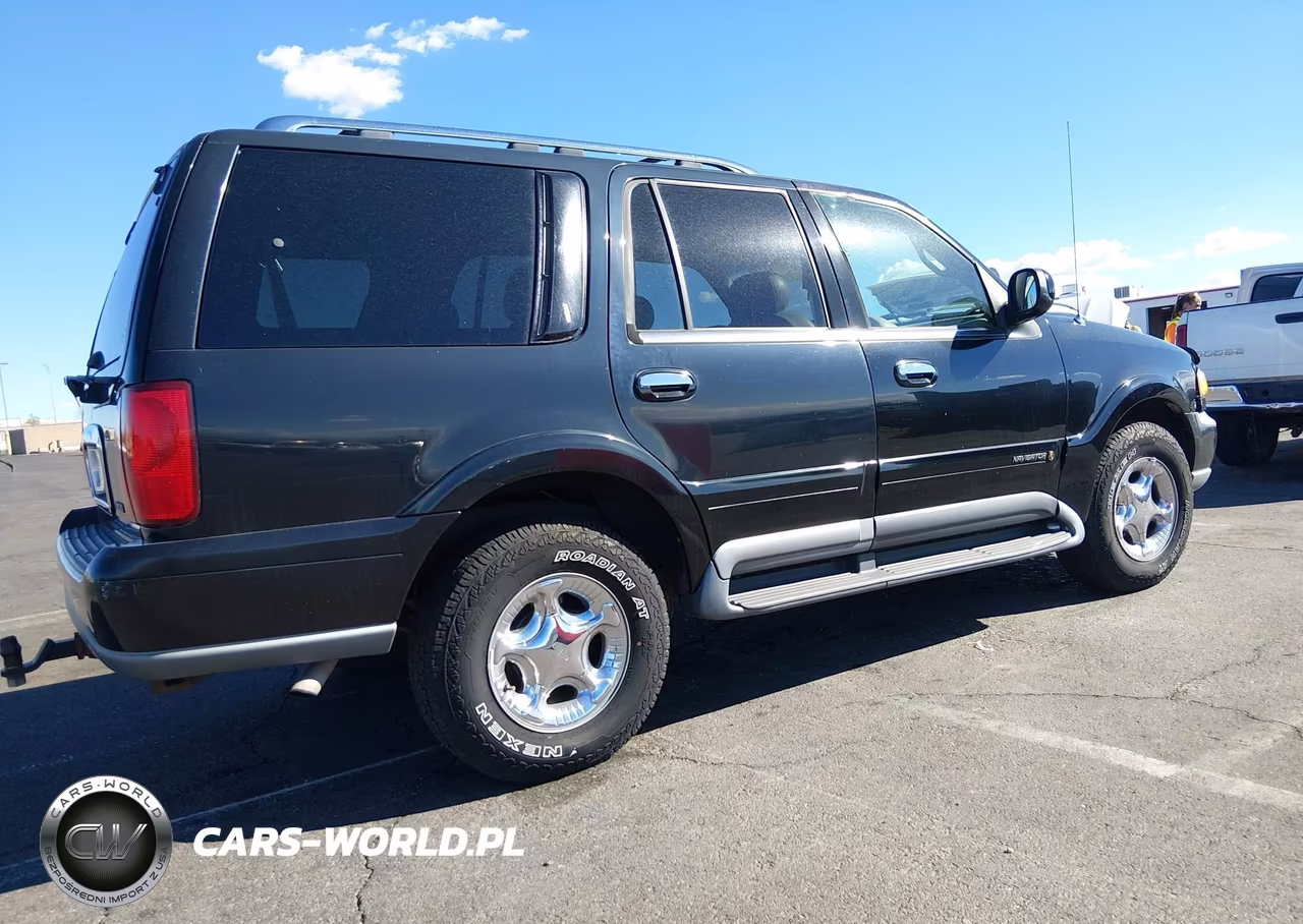 1999 Lincoln Navigator VIN:5LMPU28L3XLJ04268 - 4