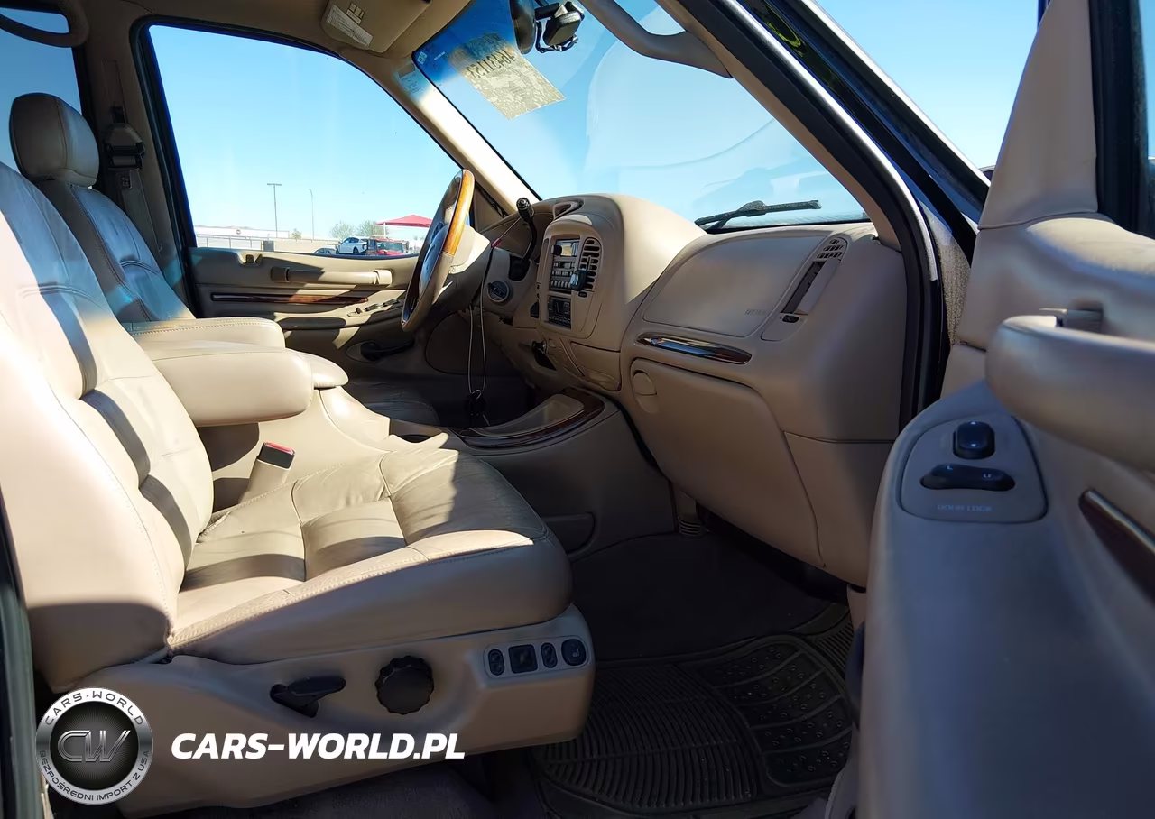 1999 Lincoln Navigator VIN:5LMPU28L3XLJ04268 - 5