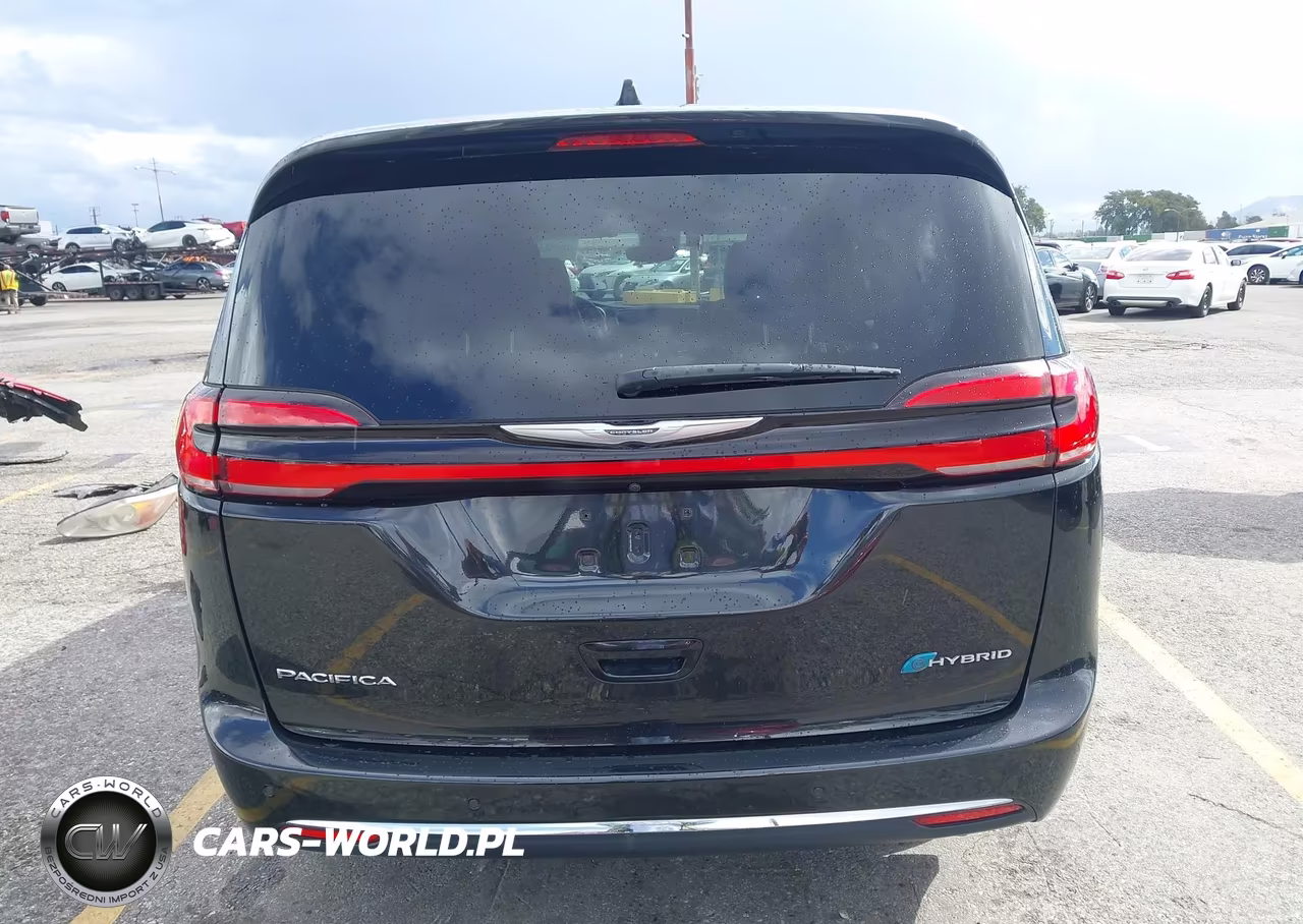 2023 Chrysler Pacifica Hybrid Touring L VIN:2C4RC1L77PR599010 - 17