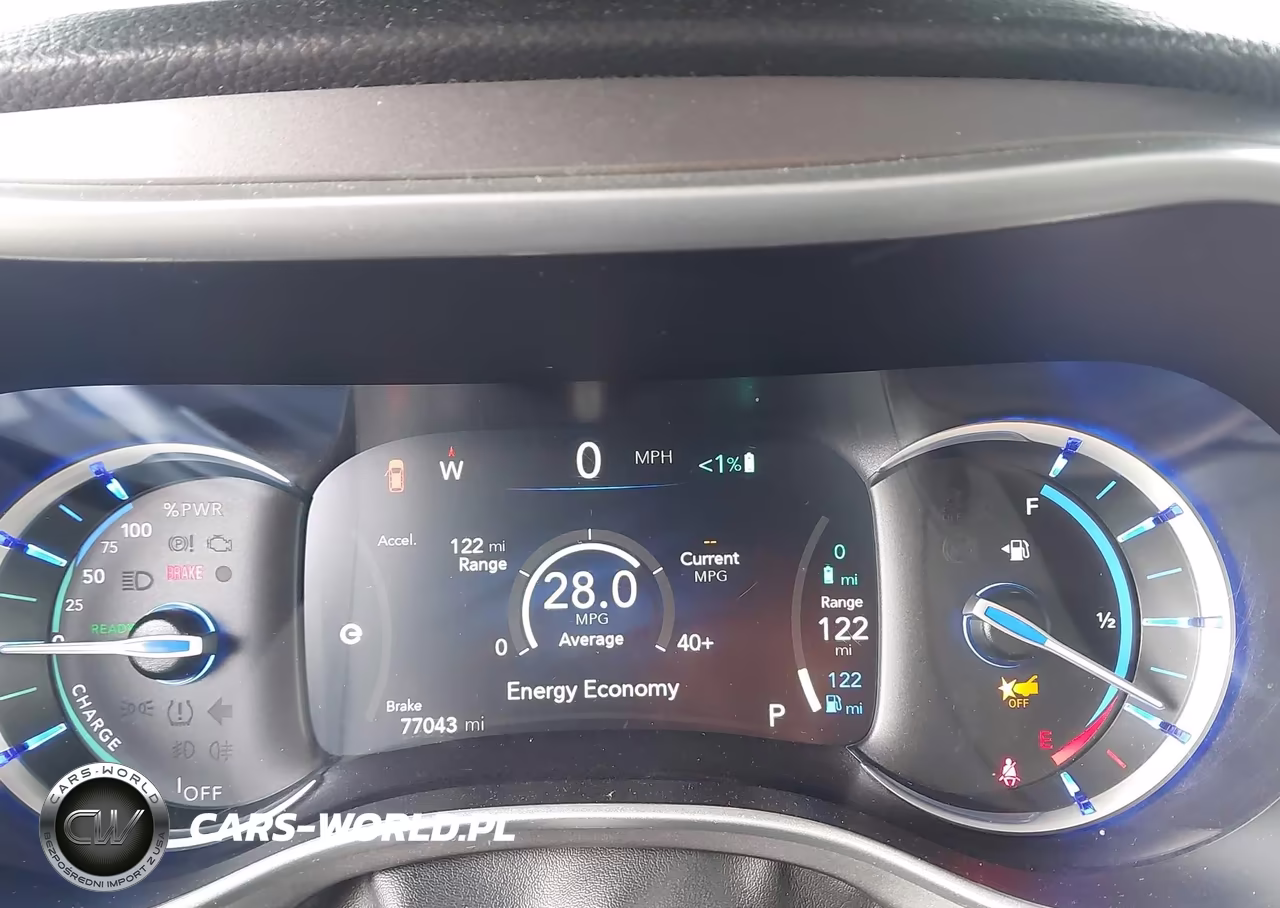 2023 Chrysler Pacifica Hybrid Touring L VIN:2C4RC1L77PR599010 - 7
