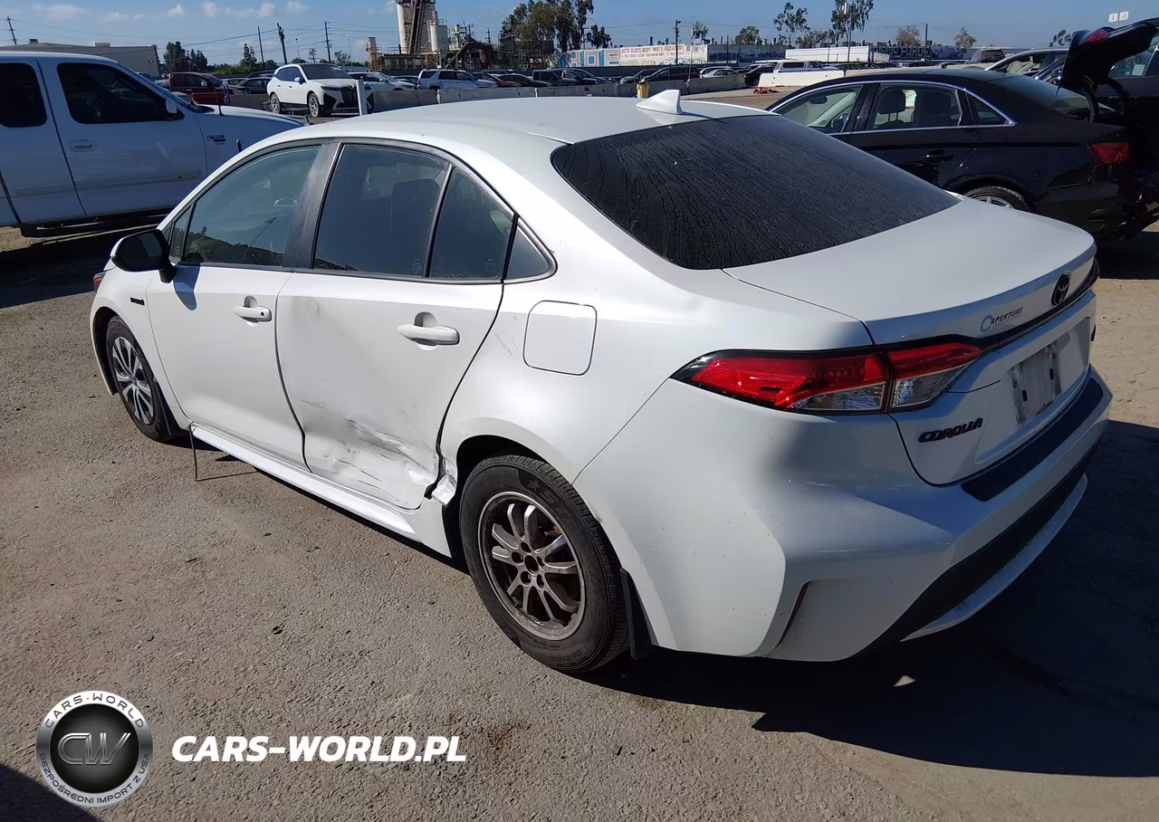 2020 Toyota Corolla Hybrid Le VIN:JTDEBRBE8LJ016829 - 3