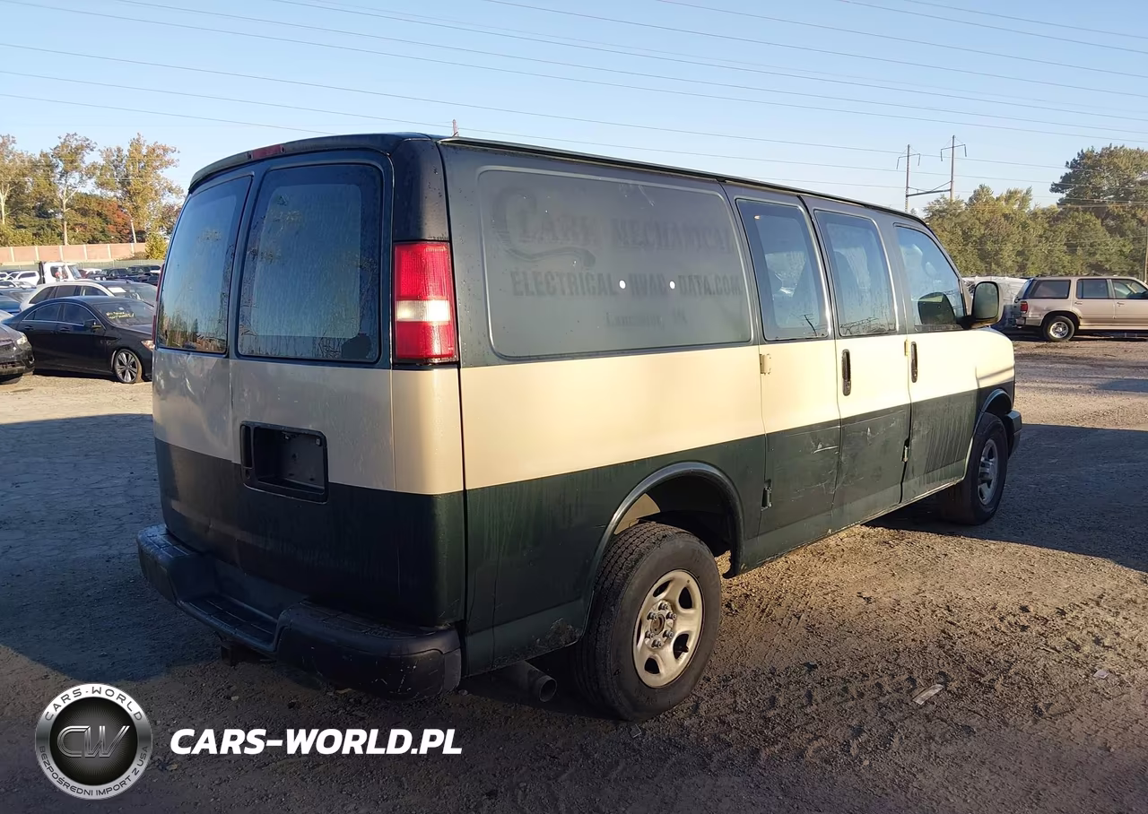 2007 Chevrolet Express Work Van VIN:1GCFG15X971145477 - 4