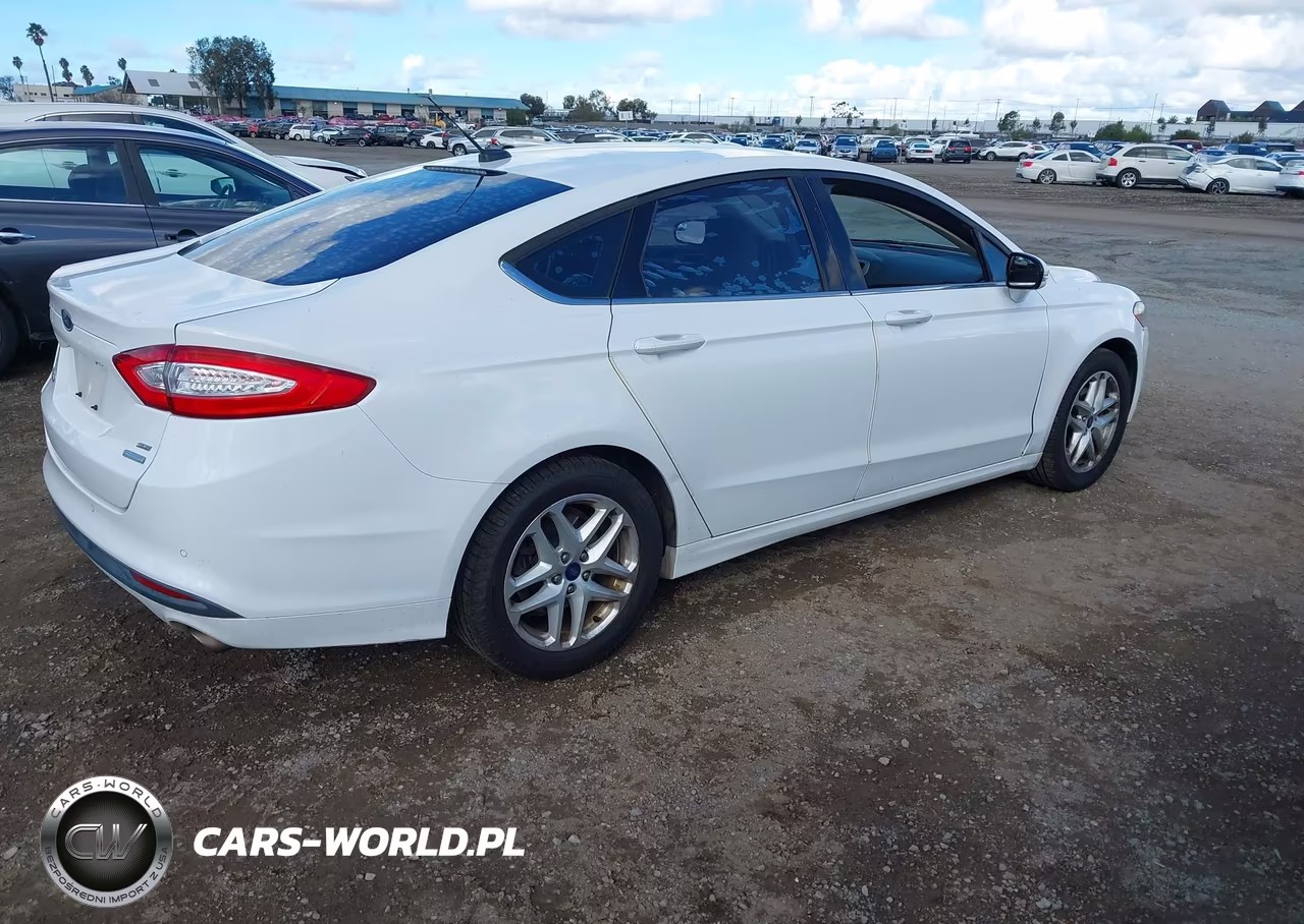 2014 Ford Fusion Se VIN:3FA6P0HDXER158193 - 4