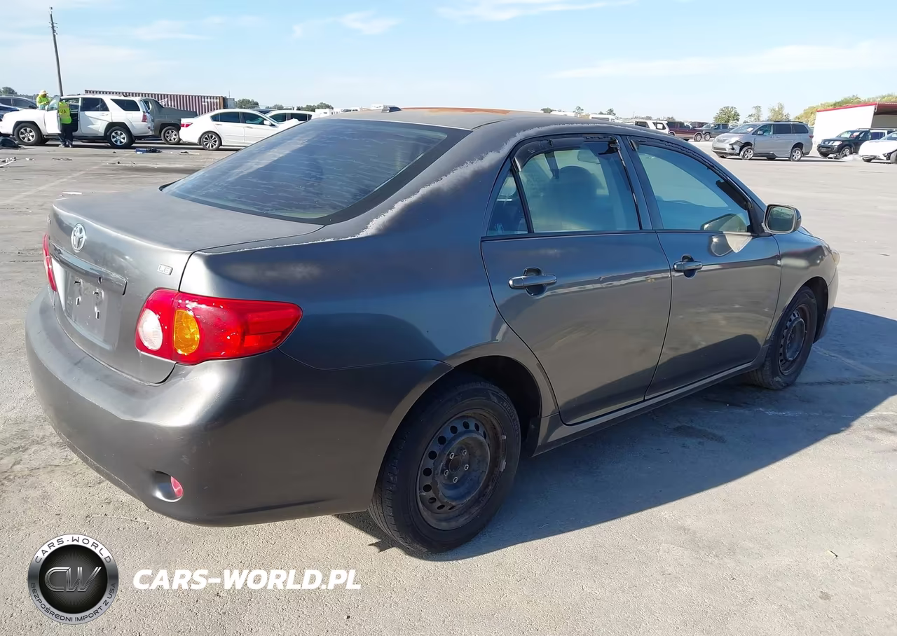 2010 Toyota Corolla Le VIN:2T1BU4EE0AC318894 - 4