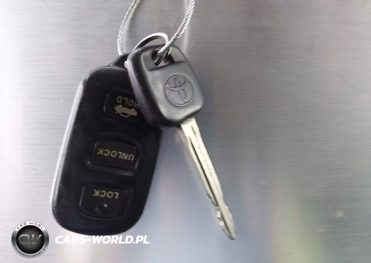 2004 Toyota Camry Se VIN:JTDBE32K940270568 - 11
