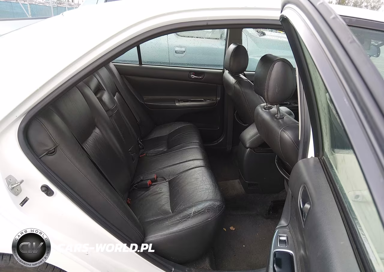 2004 Toyota Camry Se VIN:JTDBE32K940270568 - 8