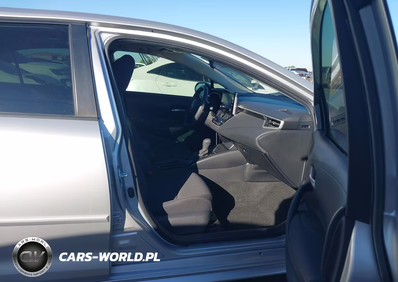 2020 Toyota Corolla Le VIN:JTDHPRAE3LJ029696 - 5