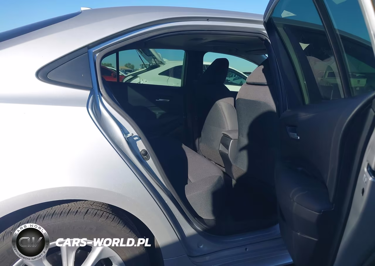 2020 Toyota Corolla Le VIN:JTDHPRAE3LJ029696 - 8