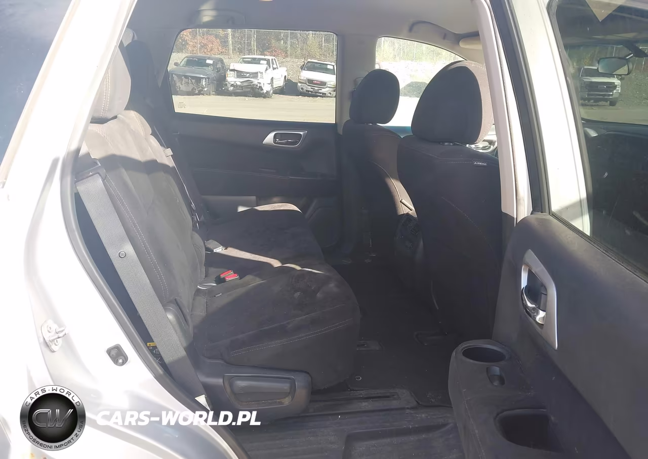 2014 Nissan Pathfinder S VIN:5N1AR2MM2EC654311 - 8