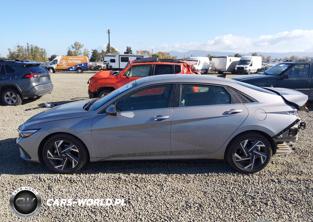2025 Hyundai Elantra Limited VIN:KMHLP4DG2SU966882 - 15