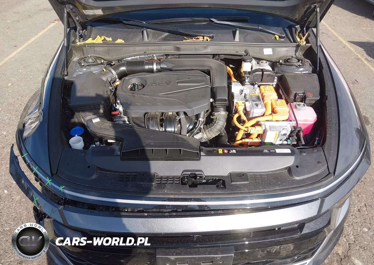 2026 Hyundai Sonata Hybrid Blue VIN:KMHL24JJ2TA161952 - 10