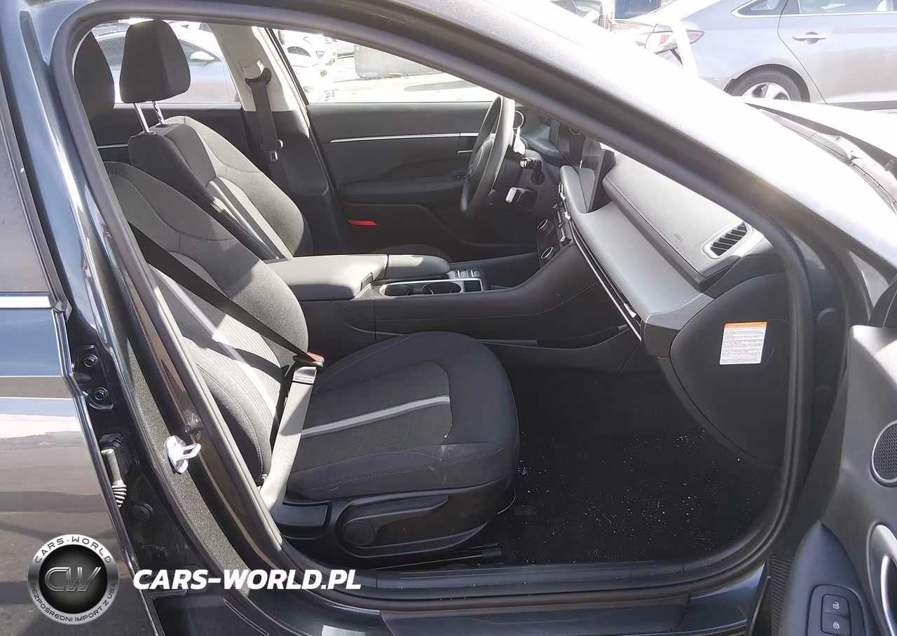 2026 Hyundai Sonata Hybrid Blue VIN:KMHL24JJ2TA161952 - 5