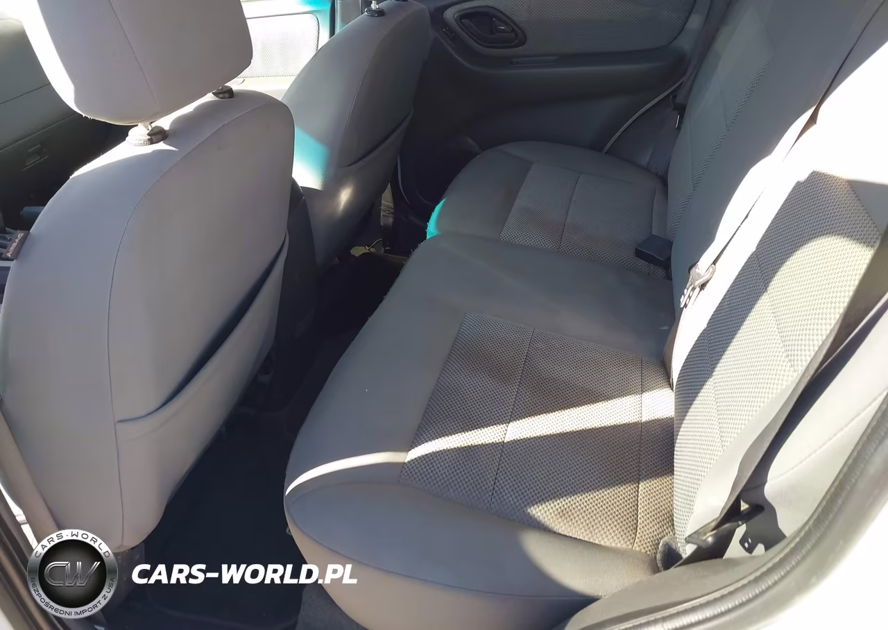 2007 Ford Escape Hybrid VIN:1FMCU59HX7KB35049 - 8