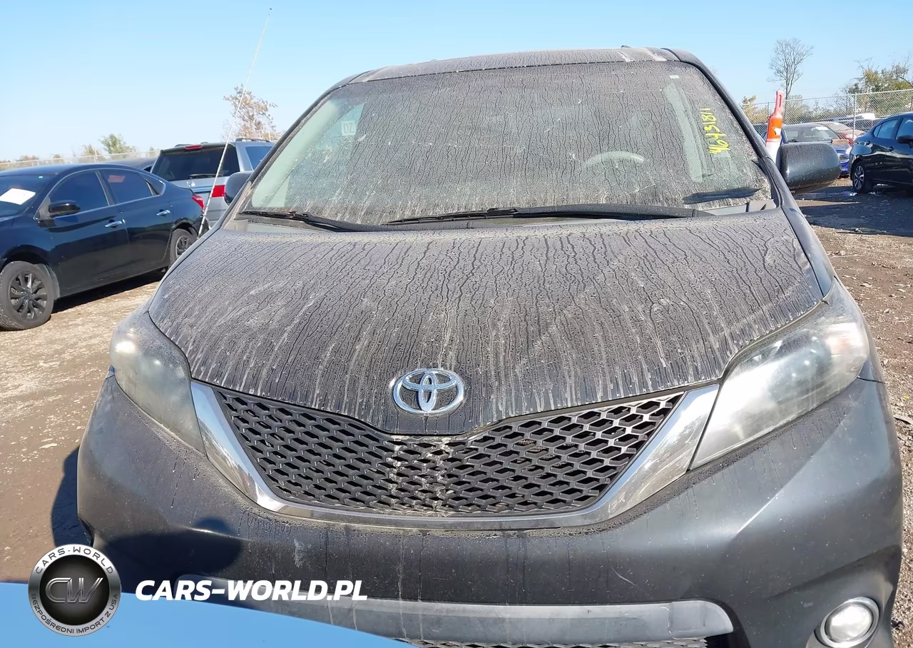 2011 Toyota Sienna Se VIN:5TDXK3DC1BS074655 - 12