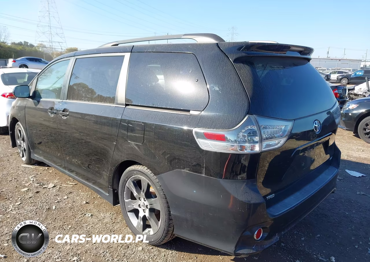 2011 Toyota Sienna Se VIN:5TDXK3DC1BS074655 - 3