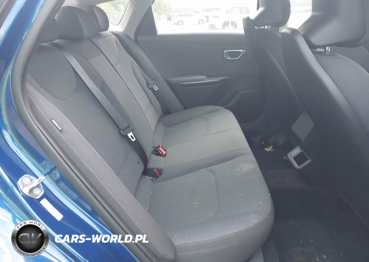 2025 Kia K4 Lxs VIN:3KPFT4DE6SE065573 - 8