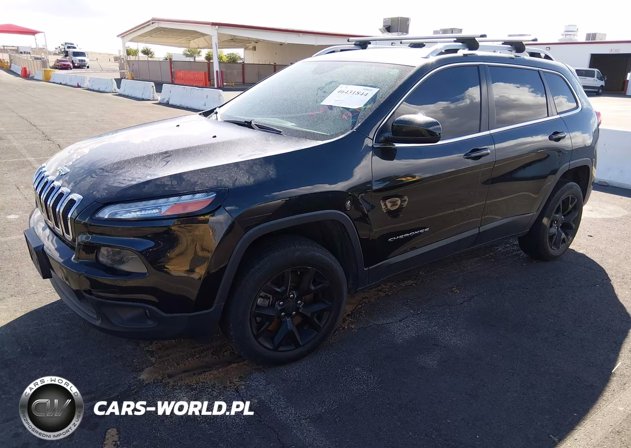 2014 Jeep Cherokee Latitude VIN:1C4PJLCB2EW208637 - 2