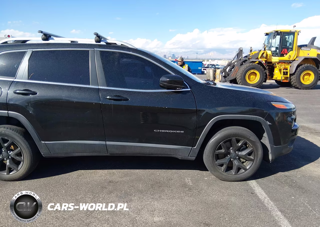2014 Jeep Cherokee Latitude VIN:1C4PJLCB2EW208637 - 6