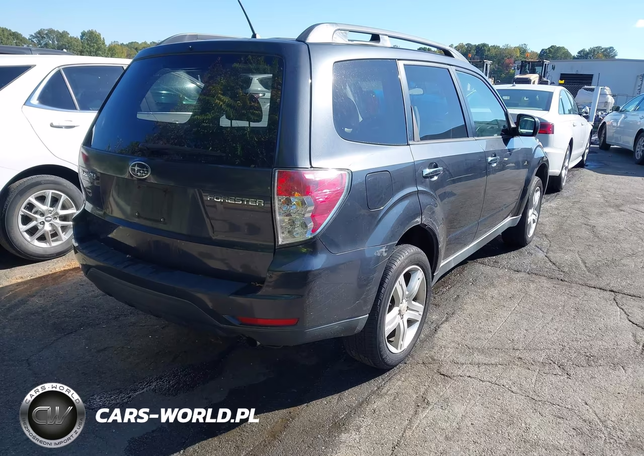 2010 Subaru Forester 2.5X Premium VIN:JF2SH6CC5AH770323 - 4