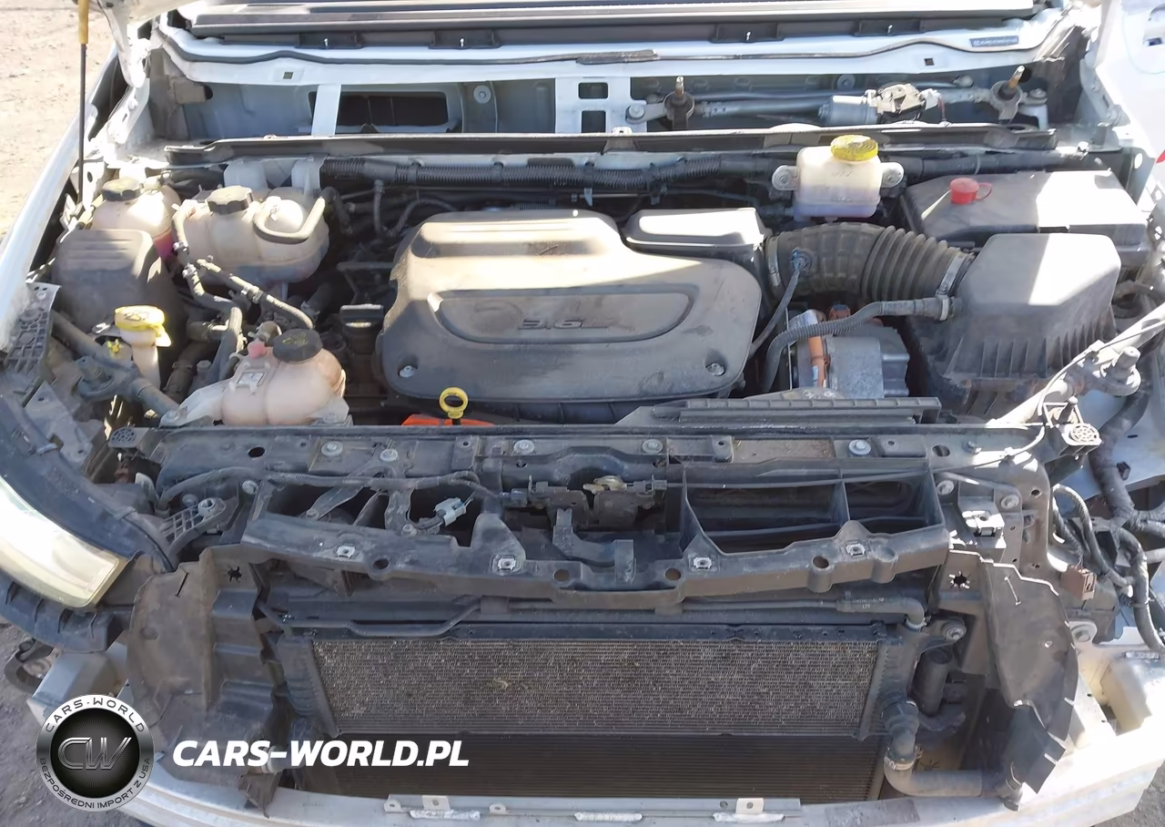 2024 Chrysler Pacifica Hybrid Select VIN:2C4RC1S76RR181106 - 10