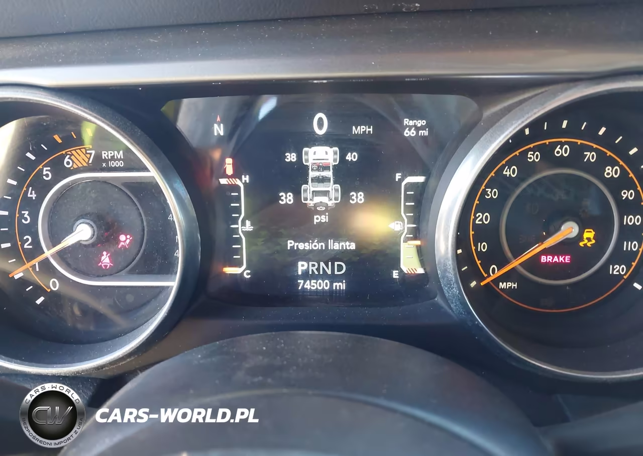 2021 Jeep Wrangler Unlimited Sahara VIN:1C4HJXEN7MW551848 - 7