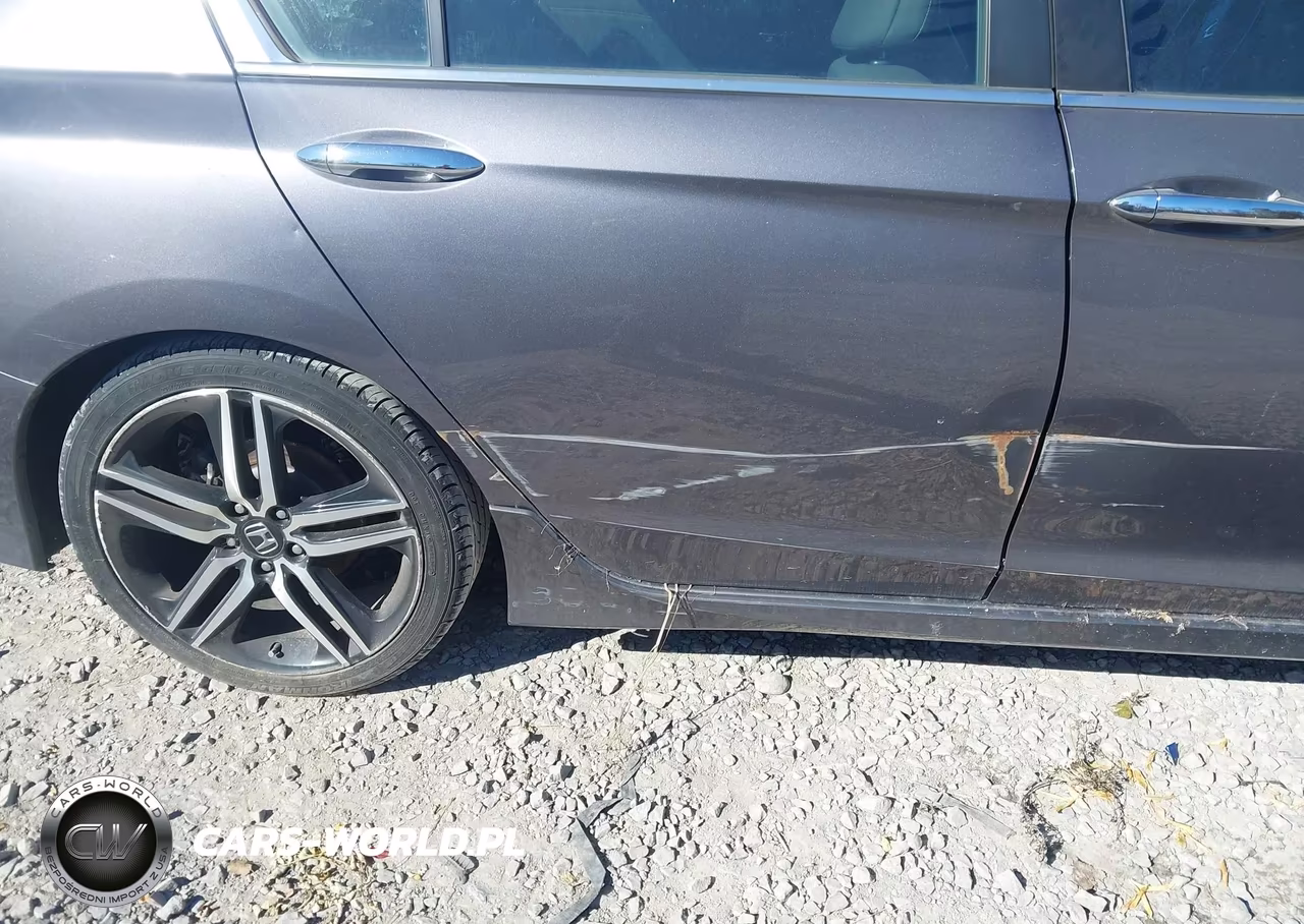 2016 Honda Accord Sport VIN:1HGCR2F59GA102615 - 17