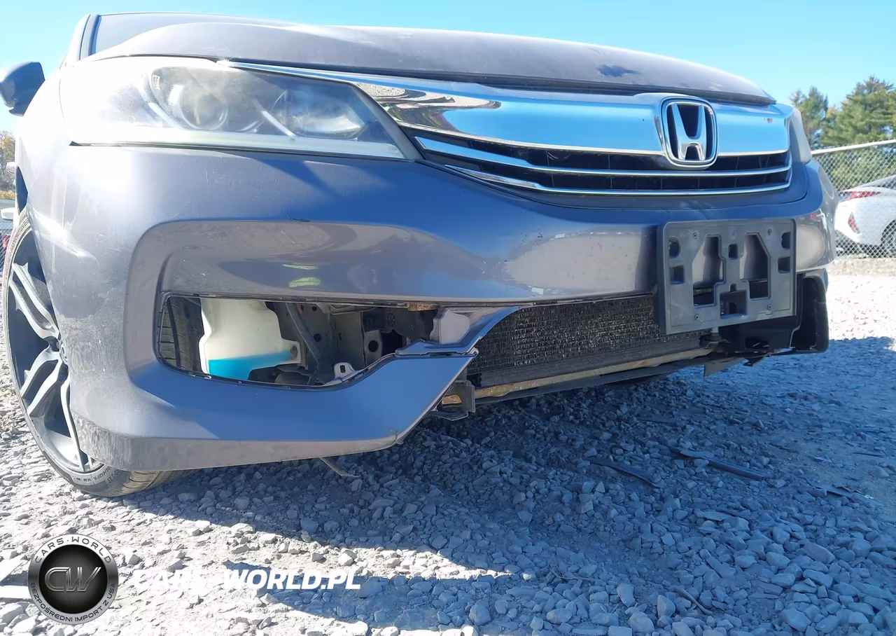2016 Honda Accord Sport VIN:1HGCR2F59GA102615 - 18