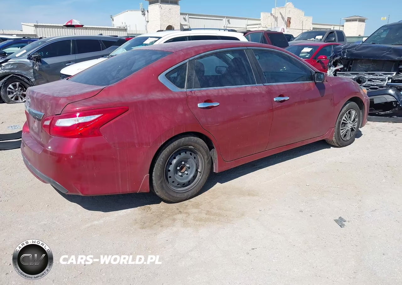 2016 Nissan Altima 2.5 S VIN:1N4AL3AP3GN338147 - 4
