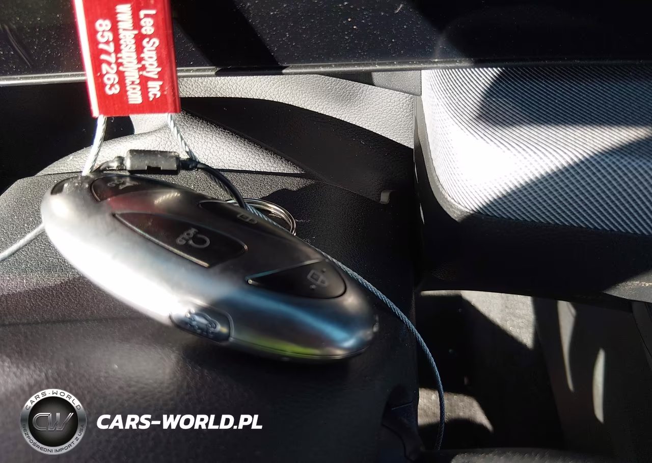 2026 Hyundai Sonata Hybrid Blue VIN:KMHL24JJ2TA164737 - 11