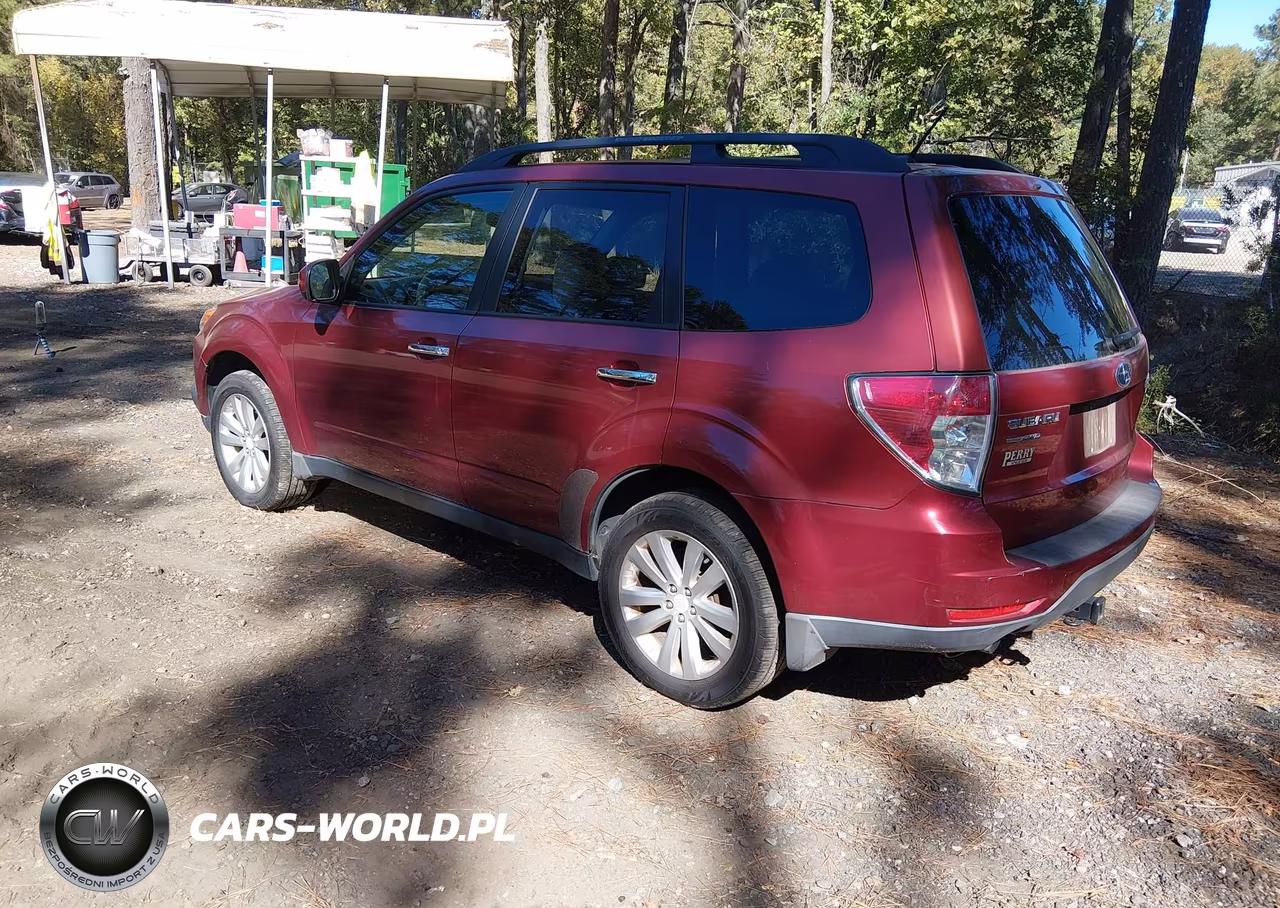 2011 Subaru Forester 2.5X Premium VIN:JF2SHADCXBH769350 - 3