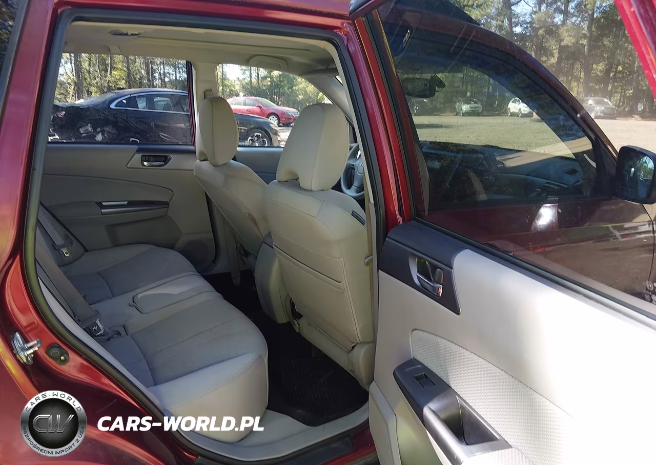 2011 Subaru Forester 2.5X Premium VIN:JF2SHADCXBH769350 - 8