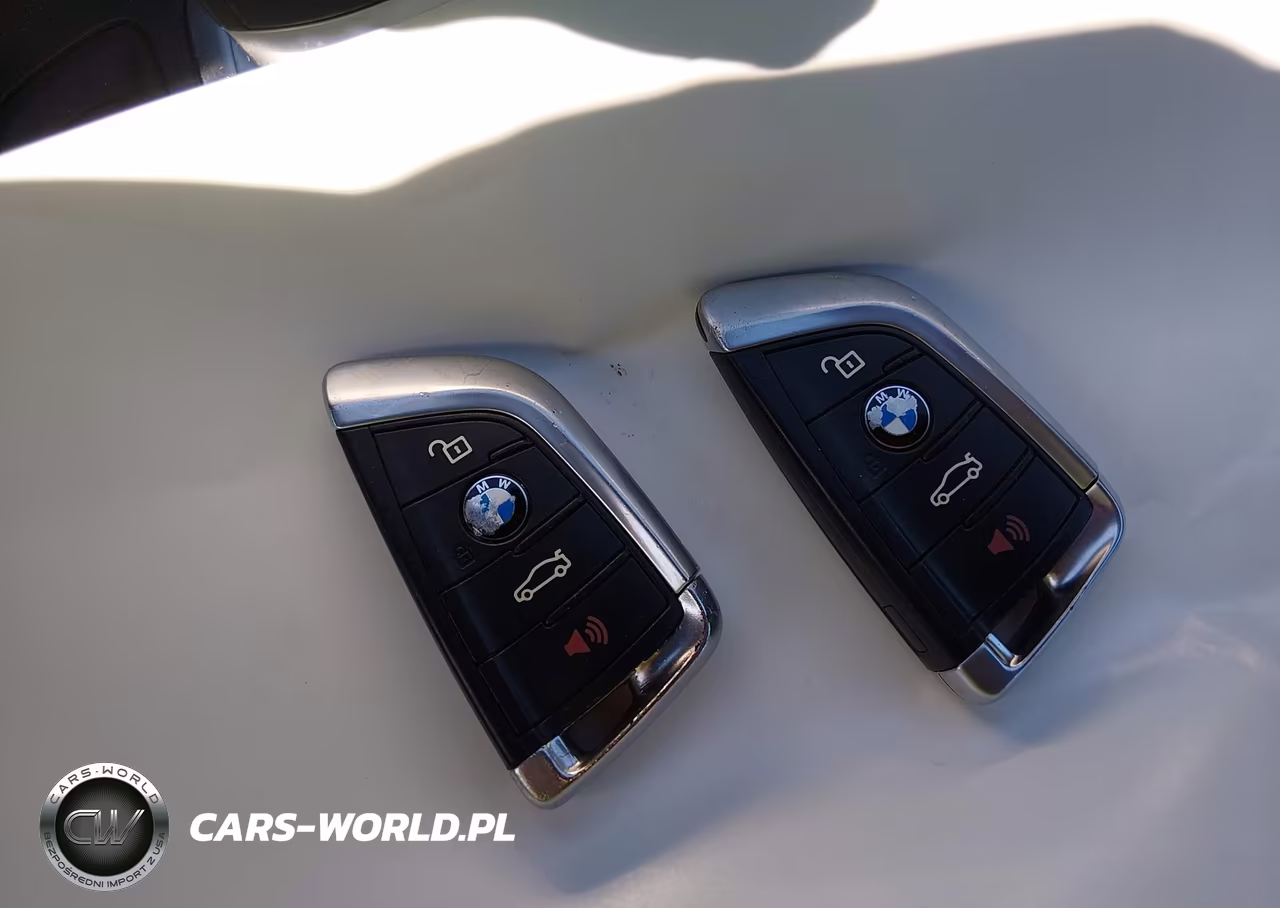 2015 BMW X5 xDrive35I VIN:5UXKR0C52F0K60056 - 11